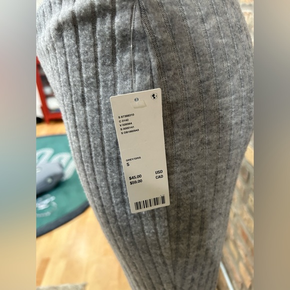 NWT Out From Under Lila Ribbed Wrap Top & Lilah Cozy Ribbed Pant Set Size S Grey - Picture 6 of 9